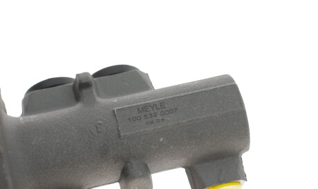 Фото 3 - Главный тормозной цилиндр MEYLE 100 532 0007 (1005320007)