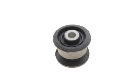 Фото 2 - Сайлентблок важеля MEYLE 100 610 0015 (1006100015)