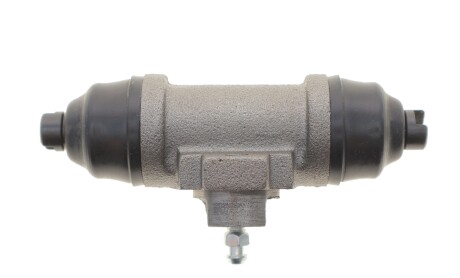 Фото 7 - Рабочий тормозной цилиндр MEYLE 100 611 0031 (1006110031)