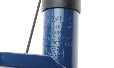 Фото 3 - Стойка амортизатору (амортизатор) MEYLE 29-26 623 0004 (29266230004)