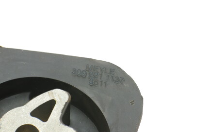 Фото 3 - Подушка крепления КПП MEYLE 300 221 1137 (3002211137)
