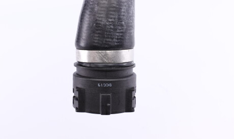 Фото 3 - Патрубок системы охлаждения MEYLE 319 222 0024 (3192220024)