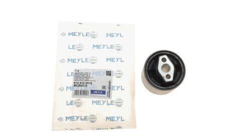 Фото 2 - Сайлентблок рычага MEYLE 614 610 0016 (6146100016)