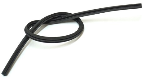 ЩЕТКА ПЕРЕДНЕГО СТЕКЛООЧИСТИТЕЛЯ ПРАВАЯ - MITSUBISHI 8250B038