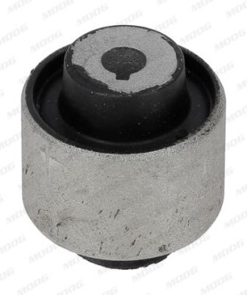 Сайлентблок переднього важеля - ((4M0407515A)) MOOG AUSB15659