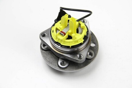 Подшипник ступицы перед. Opel Astra H 04-14/Zafira B 05- (без болтов и гаек) - NFC EUROPE NFH8688