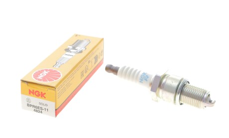 Фото 3 - Свеча зажигания NGK 4824