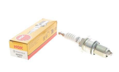 Фото 3 - Свічка запалювання NGK 7811