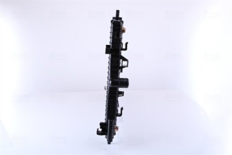 Фото 5 - Радиатор охлаждения двигателя NISSENS 606049