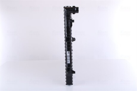 Фото 5 - Радиатор охлаждения двигателя NISSENS 606084