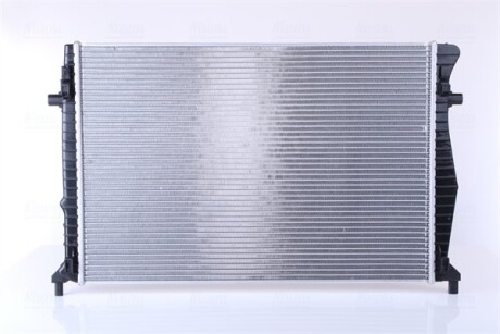 Фото 3 - Радиатор охлаждения двигателя NISSENS 606218