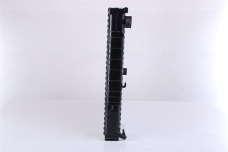 Фото 5 - Радиатор охлаждения двигателя NISSENS 60622A