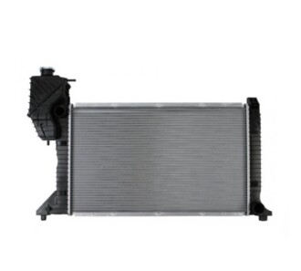 Радиатор охлаждения двигателя - NISSENS 606705