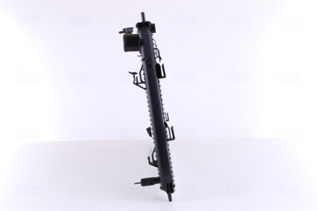 Фото 5 - Радиатор охлаждения двигателя NISSENS 606844