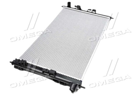 Фото 2 - Радиатор охлаждения двигателя NISSENS 606855