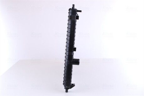 Фото 5 - Радиатор охлаждения двигателя NISSENS 61645