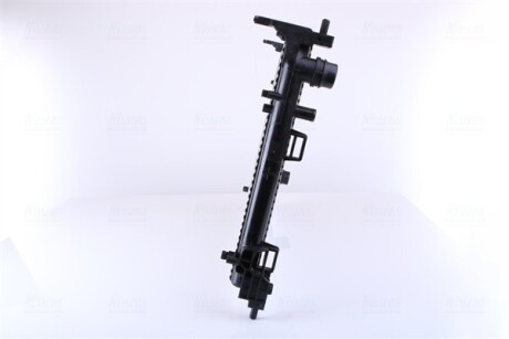 Фото 5 - Радиатор охлаждения двигателя NISSENS 617864