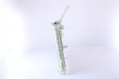 Фото 5 - Радіатор охолодження NISSENS 61898