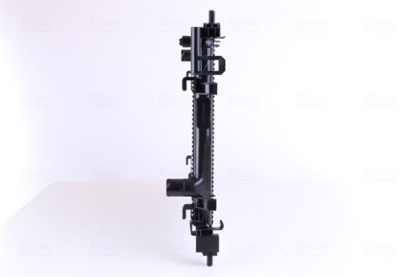 Фото 4 - Радиатор охлаждения двигателя NISSENS 61917