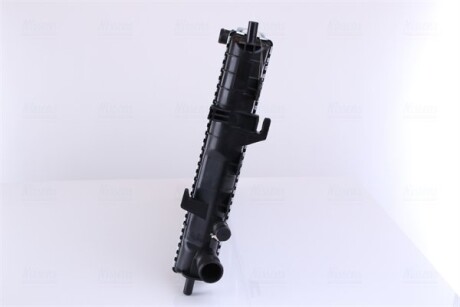 Фото 5 - Радиатор охлаждения двигателя NISSENS 62164A