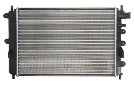 Фото 2 - Радиатор охлаждения двигателя NISSENS 62217A