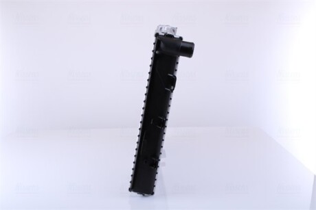 Фото 7 - Радіатор охолодження NISSENS 62670A