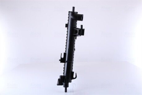 Фото 5 - Радіатор охолодження NISSENS 63009A