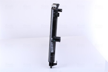 Фото 5 - Радиатор охлаждения двигателя NISSENS 630631