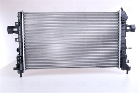 Фото 4 - Радиатор охлаждения двигателя NISSENS 630702