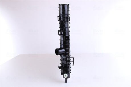 Фото 5 - Радиатор охлаждения двигателя NISSENS 630702