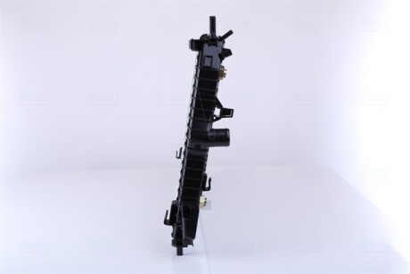 Фото 5 - Радіатор охолодження NISSENS 63113A