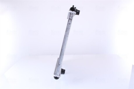 Фото 5 - Радиатор охлаждения двигателя NISSENS 636029