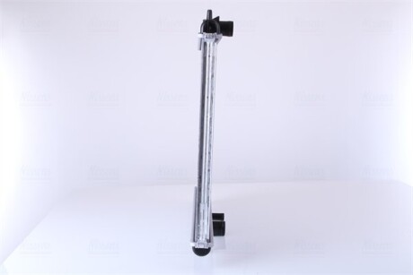 Фото 5 - Радіатор охолодження NISSENS 63607A