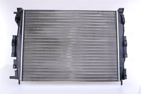 Фото 5 - Радиатор охлаждения двигателя NISSENS 63765A