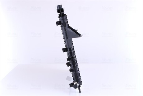 Фото 5 - Радиатор охлаждения двигателя NISSENS 63856