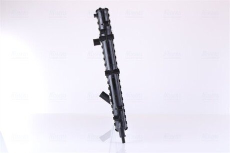 Фото 4 - Радіатор охолодження NISSENS 63925