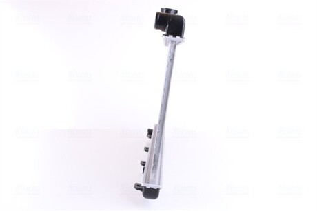 Фото 5 - Радиатор охлаждения двигателя NISSENS 64185