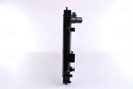 Фото 7 - Радиатор охлаждения двигателя NISSENS 646321