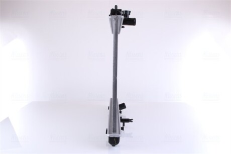 Фото 7 - Радиатор охлаждения двигателя NISSENS 646935