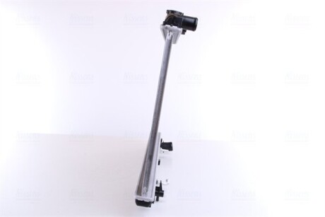 Фото 6 - Радиатор охлаждения двигателя NISSENS 64762