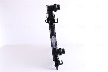 Фото 5 - Радиатор охлаждения двигателя NISSENS 65317