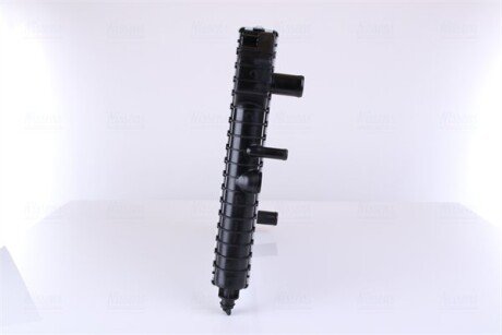 Фото 5 - Радиатор охлаждения двигателя NISSENS 65518