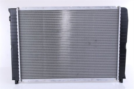 Фото 3 - Радиатор охлаждения двигателя NISSENS 65537A