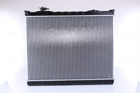 Фото 3 - Радиатор охлаждения двигателя NISSENS 66682