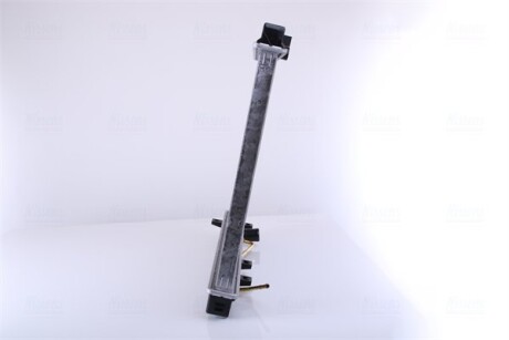 Фото 5 - Радиатор охлаждения двигателя NISSENS 66759