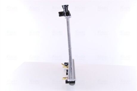 Фото 4 - Радиатор охлаждения двигателя NISSENS 67023