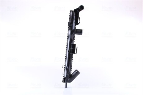 Фото 7 - Радиатор охлаждения двигателя NISSENS 67229