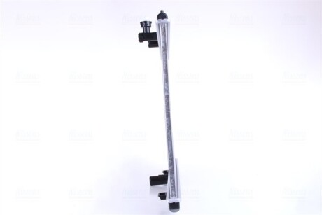 Фото 5 - Радиатор охлаждения двигателя NISSENS 67365