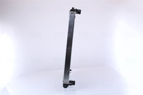 Фото 4 - Радиатор охлаждения двигателя NISSENS 67483