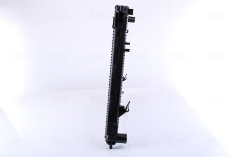 Фото 7 - Радиатор охлаждения двигателя NISSENS 675018